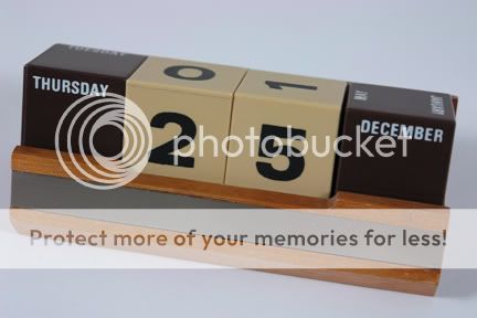 Vintage desk calendar